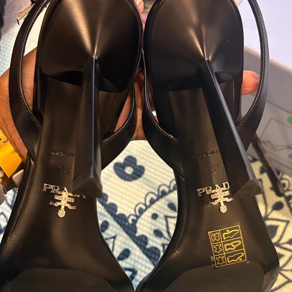 Prada Sleek Black Women's Heels - Picture 4 of 6